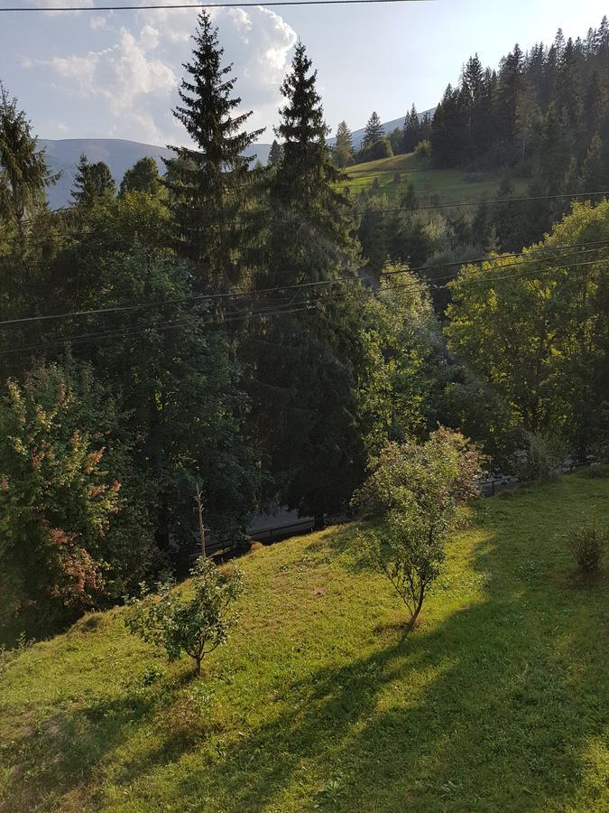 ホテル Na Gorbochku ポドボホツ エクステリア 写真